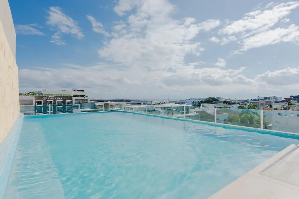 Chic Space, Private Balcony, Roof Pool, Good Wifi Playa del Carmen Ferienhaus